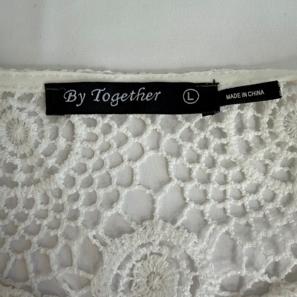By Together Women Top Ombre Crochet Lace Boho Bell Sleeve Large Cottage Festival - Picture 3 of 11